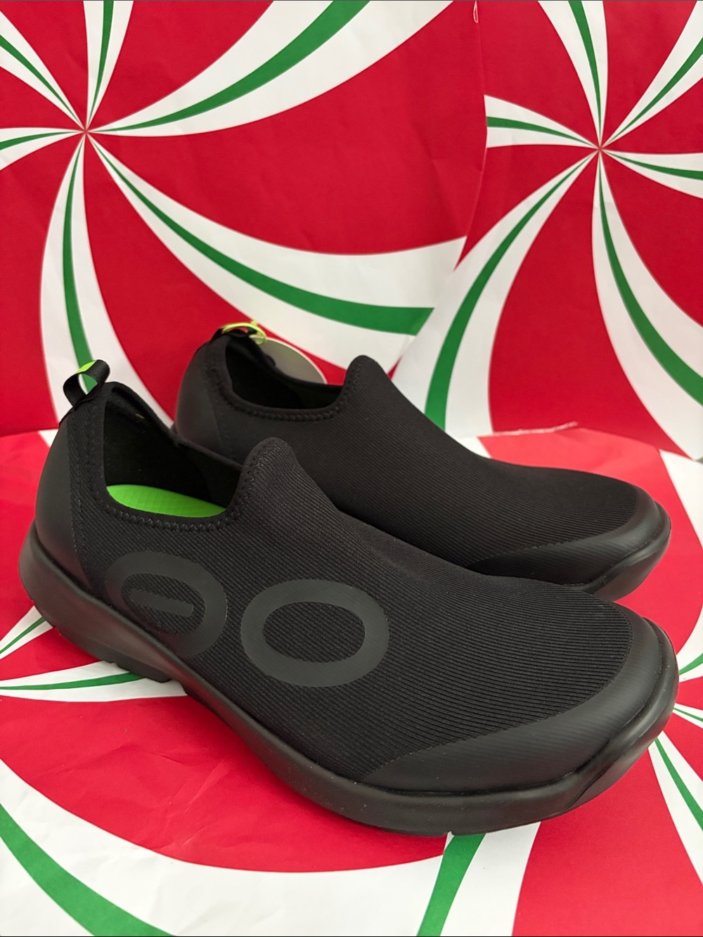 OOFOS Men's Black Slip-On Comfort Loafers with Green Insole Accent